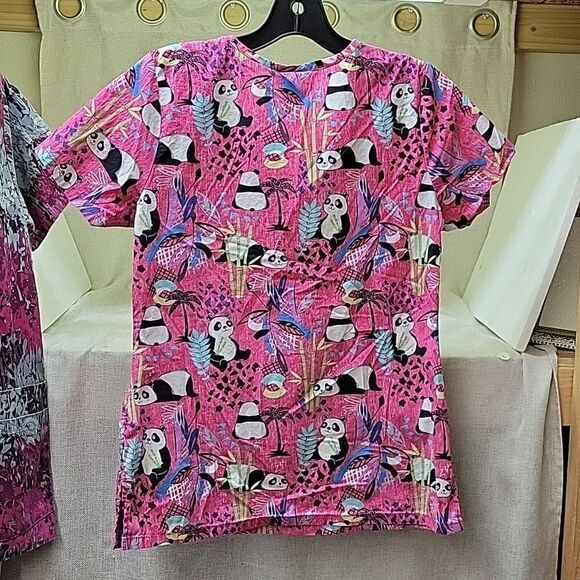 Bundle of 4 scrubs: 3 tops,1 pant,: Peaches, Landau and Scrubstar brands size XS - Picture 3 of 14